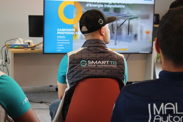 Expertises carports solaires solutions photovoltaïques innovantes